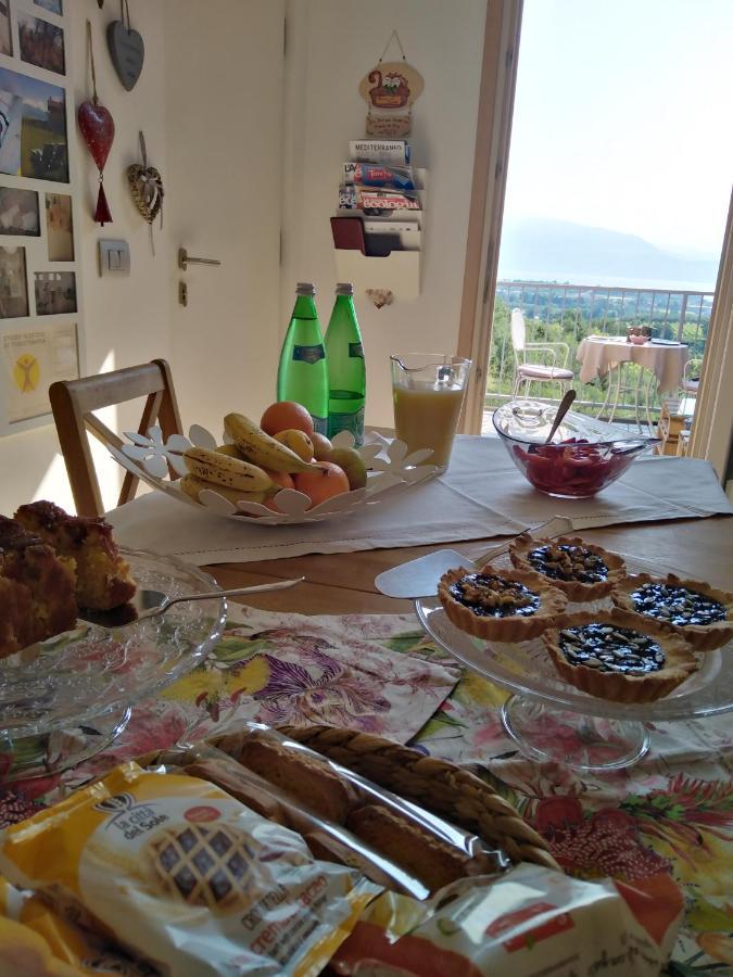 Bio Vivere La Alojamento de Acomodação e Pequeno-almoço Polpenazze del Garda